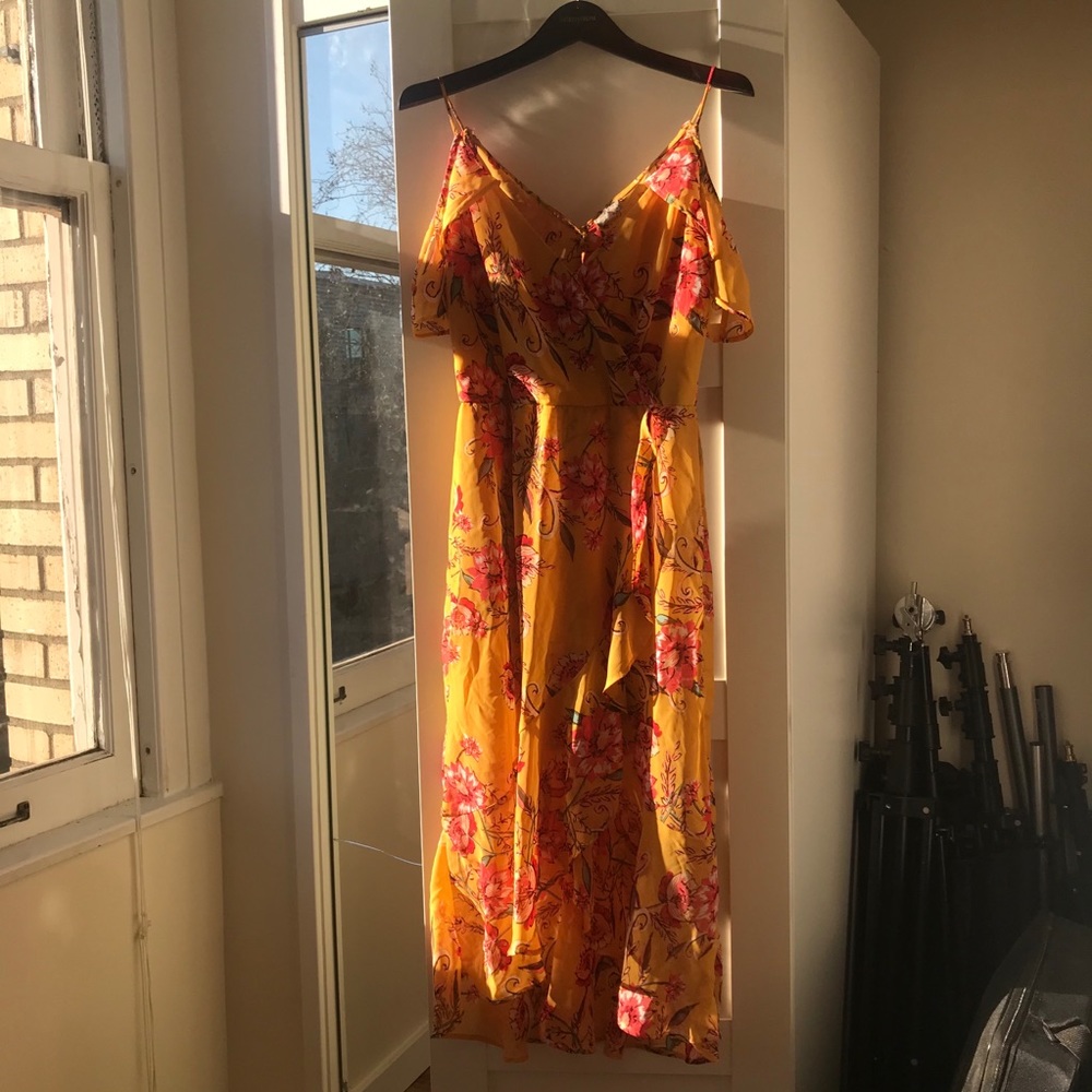 Flowery flowy off the shoulder high low midi dress